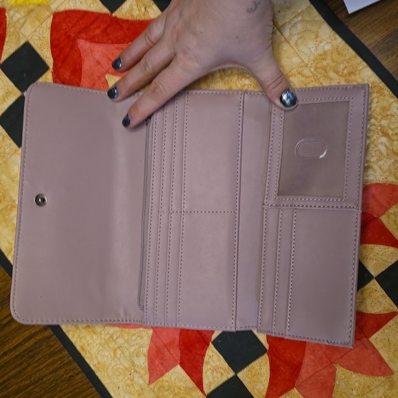 Wallet - Picture 2 of 3